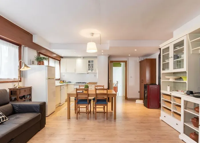 Mundaka Home